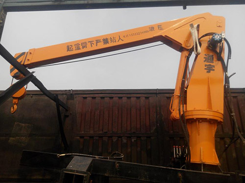 <b>通之宇吊運機隨車小吊車ty-1定制汽車吊</b>